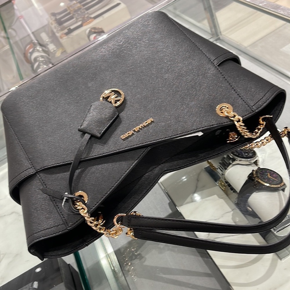 Michael Kors Jet Set Travel Large Chained Tote Shoulder Bag MK Black
NWT - Picture 10 of 16